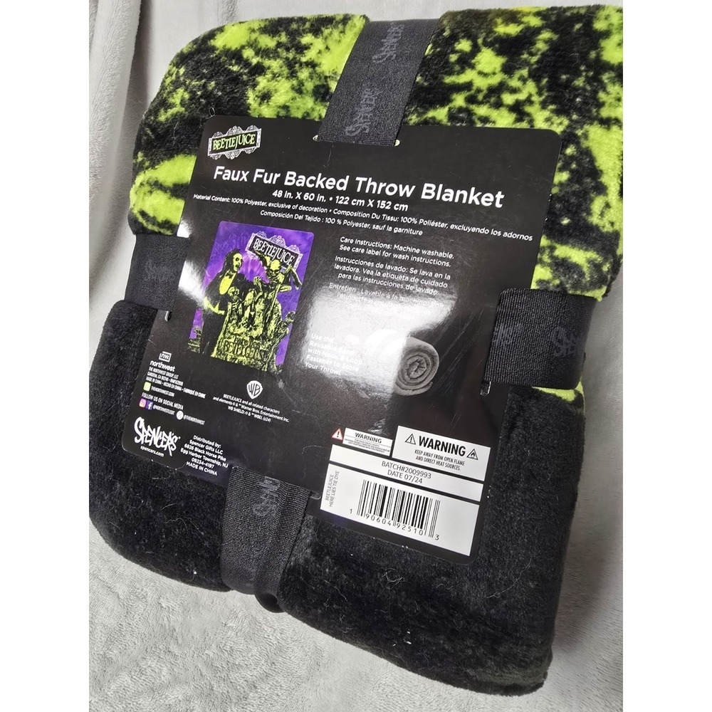 Beetlejuice 48x60 Inch Soft Throw Blanket Here Lies Tombstone New - Picture 6 of 6